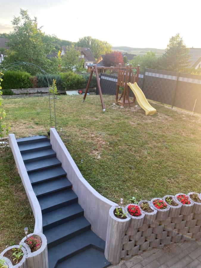 Schoene Grosse Ferienwohnung Im Mittelrheintal Nahe Loreley Bornich Bagian luar foto