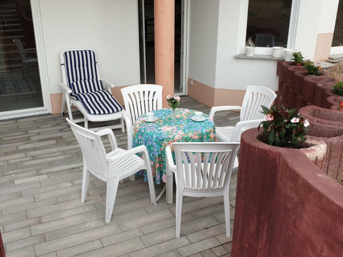 Schoene Grosse Ferienwohnung Im Mittelrheintal Nahe Loreley Bornich Bagian luar foto